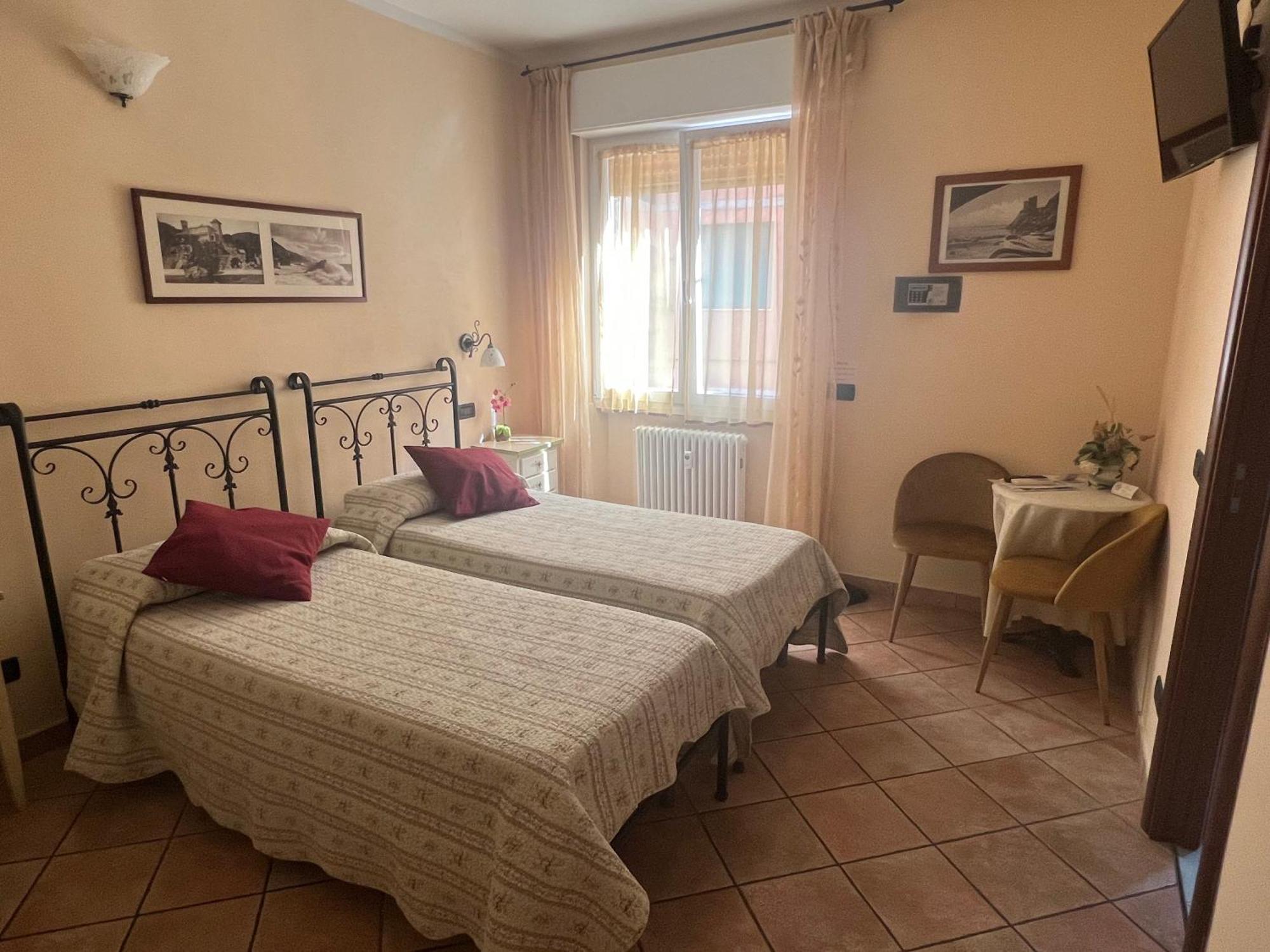 Il Timone Loreto مونتيروسّو ال ماري المظهر الخارجي الصورة